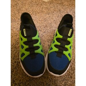 Skechers boys 6.5 new slip on no laces